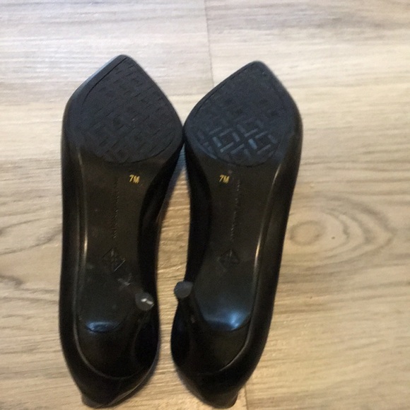 Elegant Black Women's Pumps by Antonio Melani Size 7 - Picture 5 of 5